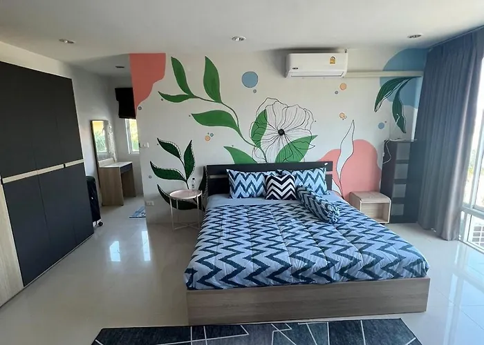 The Chu Cafe / Guesthouse